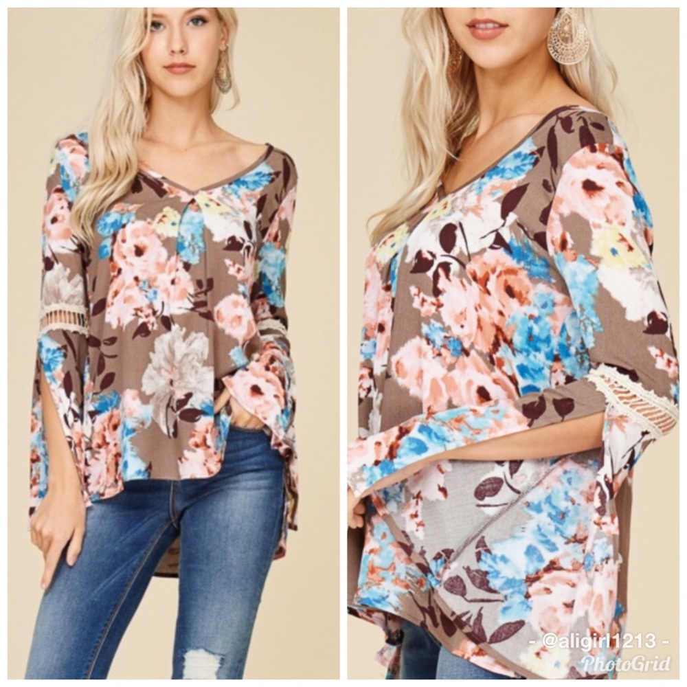 Floral Bell Sleeve Top - Picture 2 of 5